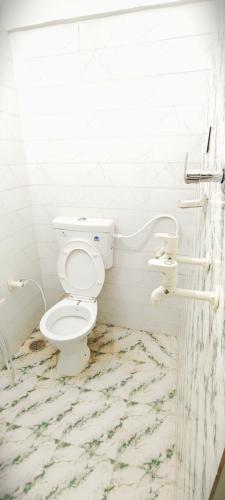 attach washroon in room 101, room 201, room301