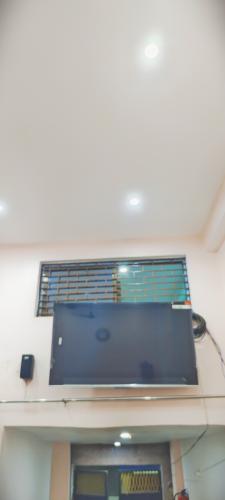 Tv in reception area